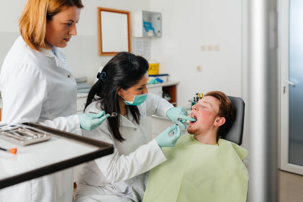 Best Cracked Tooth Emergency Dentist  in Mckees Rocks, PA